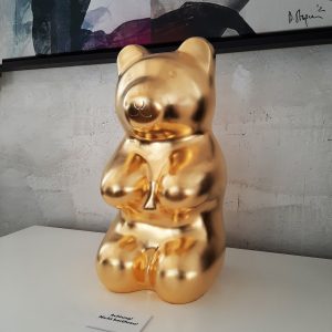 plastik bär jellybear Jelly Pool Bear Gold MANUEL W STEPAN - Contemporary Art Design - Pop Art Kunst - Pop Art Wien - Kunst Wien - Design Wien - Art Direktor Wien - Film Wien - Kreativ Direktor Wien